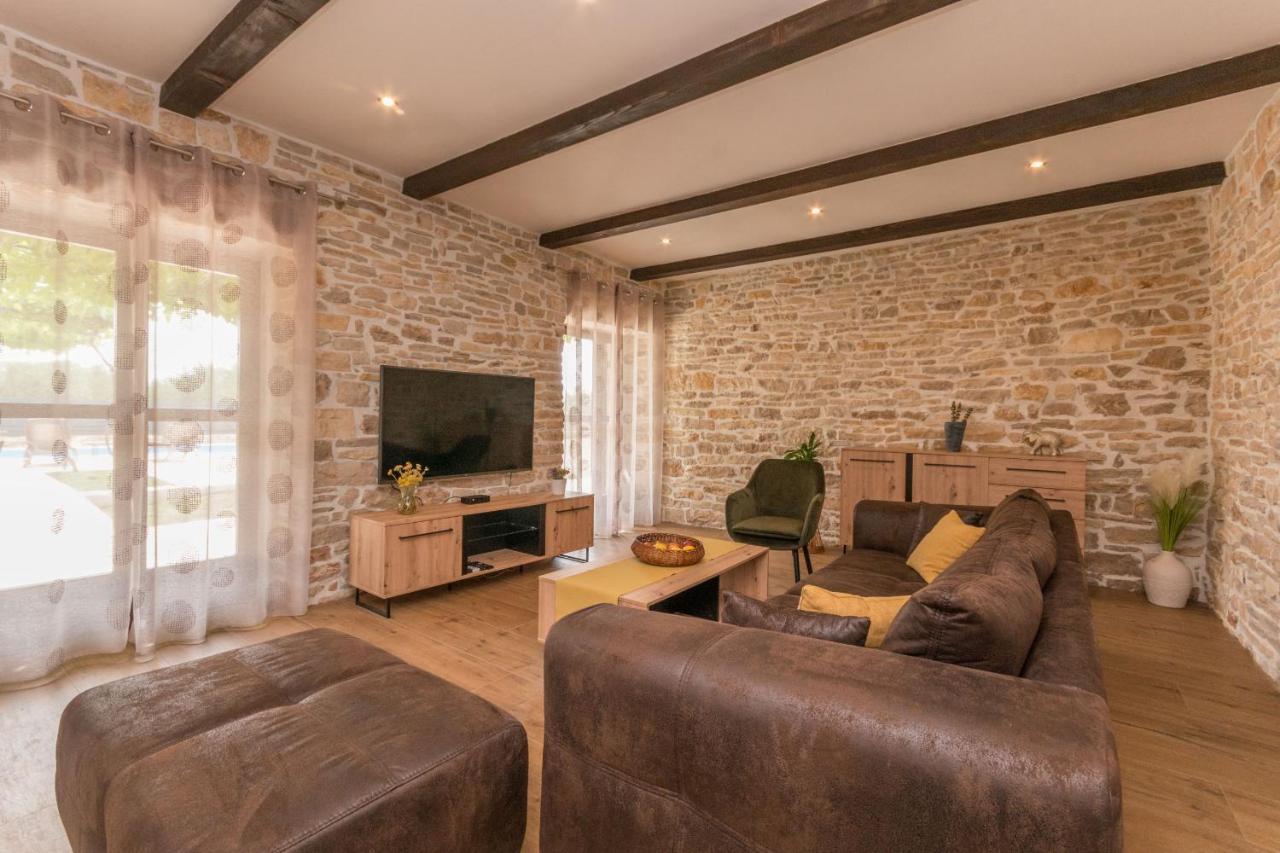 Villa Vitis Zadarvillas Oklaj エクステリア 写真